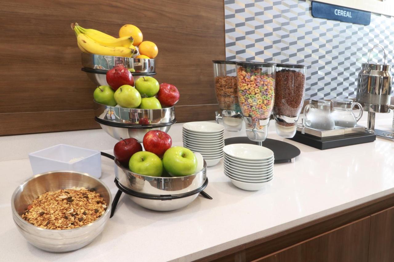 Holiday Inn Express - Monterrey - Fundidora By Ihg Extérieur photo